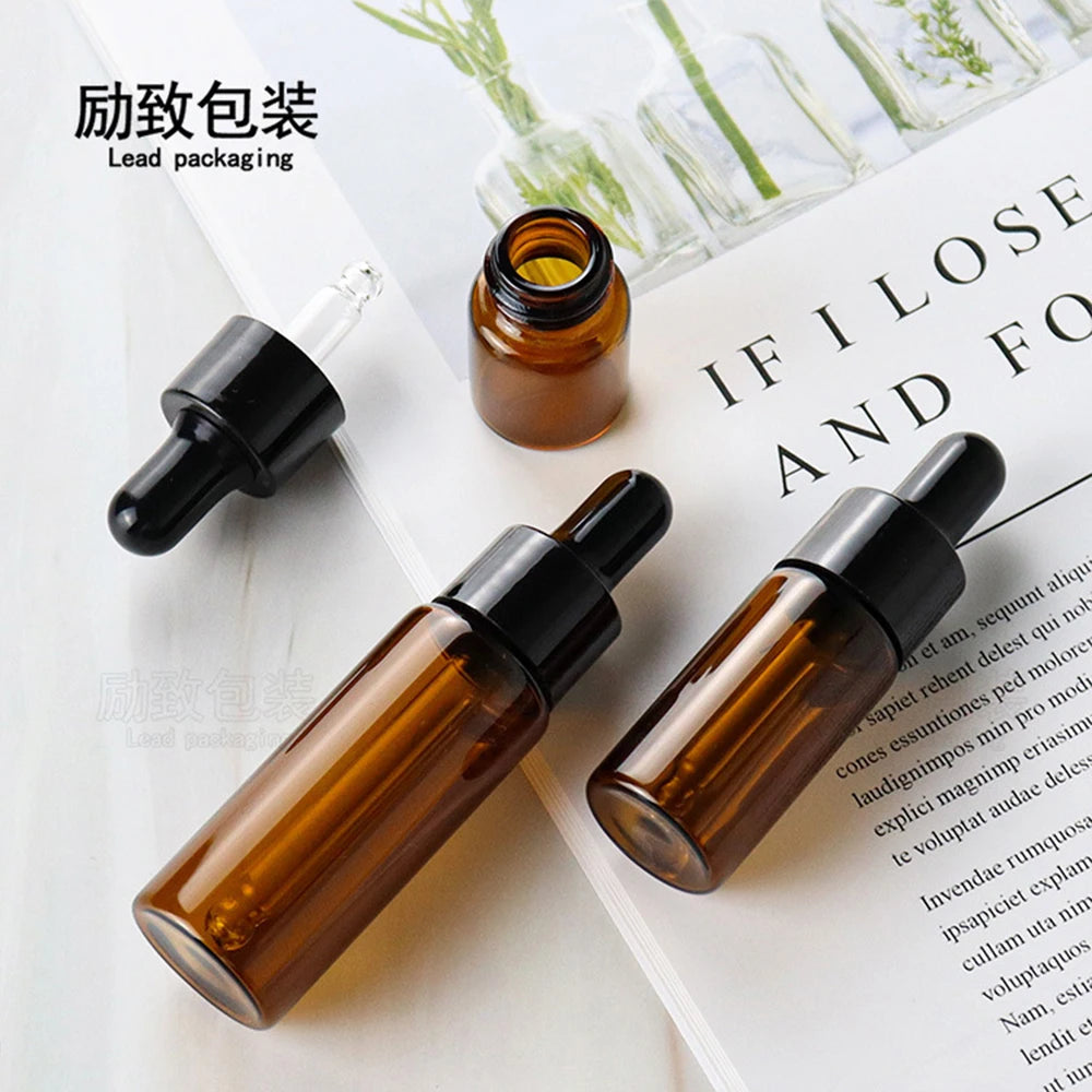 Small Amber Glass Dropper Bottles with Pipette – 50 or 100 Pack (5ml–20ml)