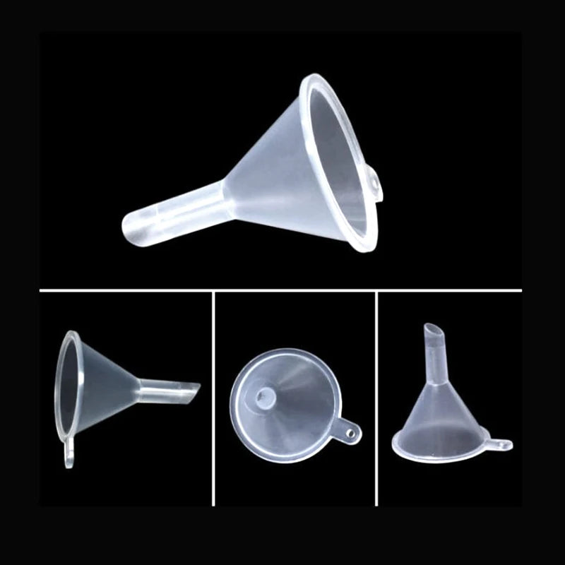 Mini Plastic Funnels, 39 × 31mm – Set of 20
