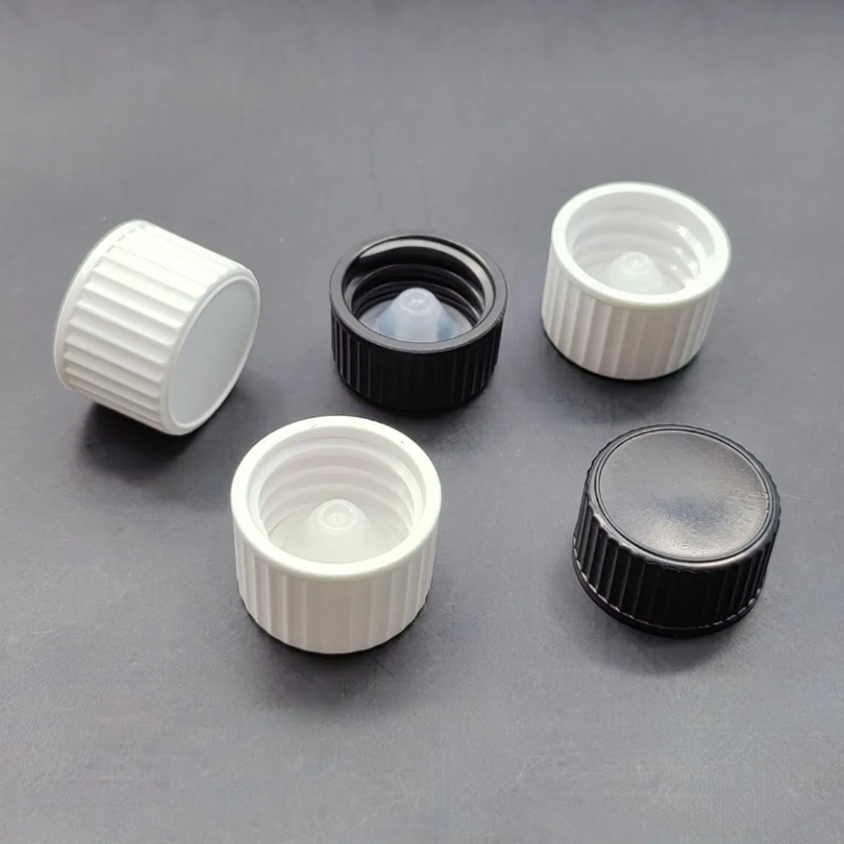 20x Cone Liner Drum Cap Polycone Caps / Lids Screw Cap Black / White Color 18mm 20mm 22mm 28mm